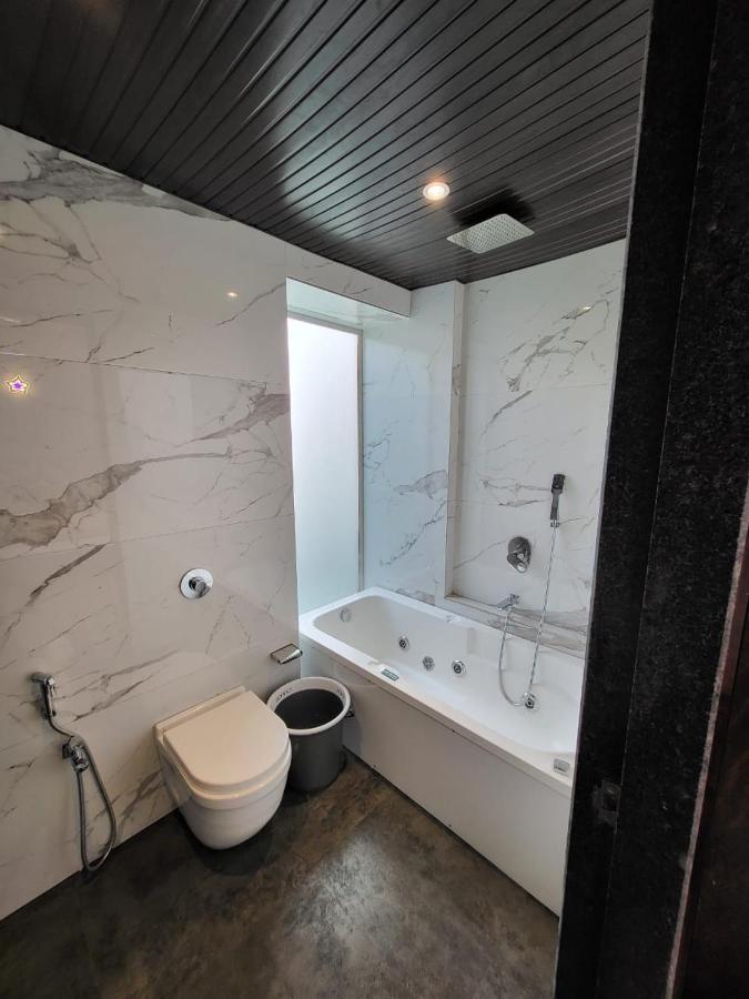 Mannat Squeeze 3Bhk Villa โลนาวาลา ภายนอก รูปภาพ