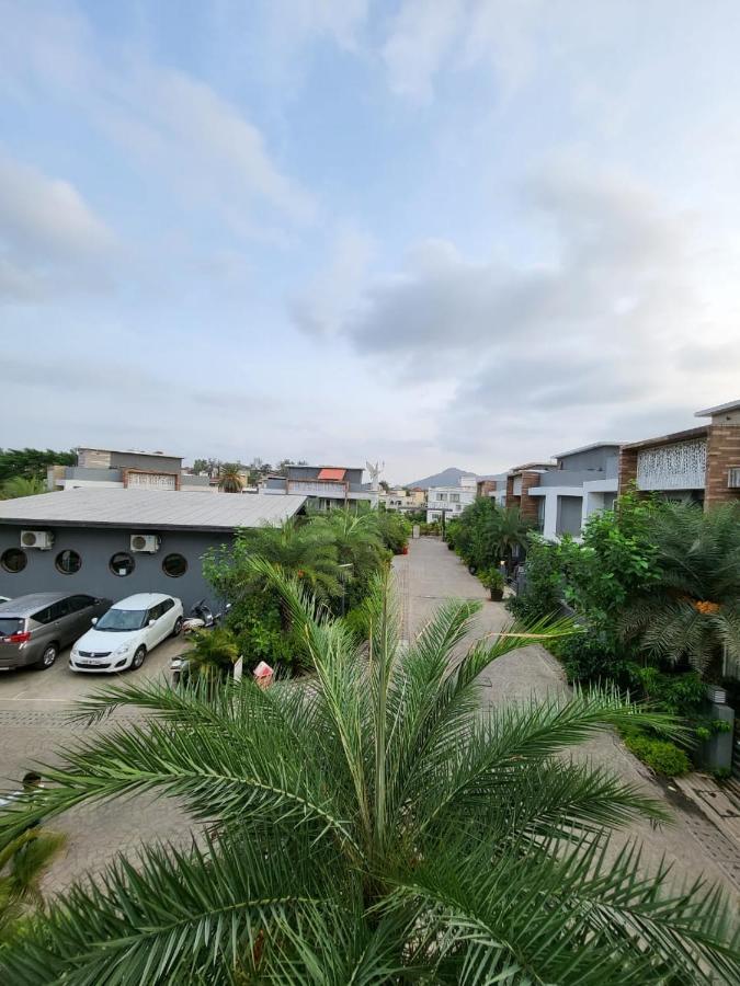 Mannat Squeeze 3Bhk Villa โลนาวาลา ภายนอก รูปภาพ