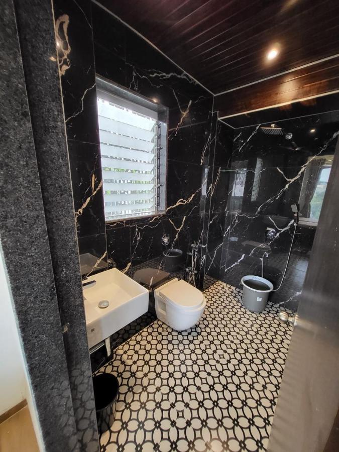 Mannat Squeeze 3Bhk Villa โลนาวาลา ภายนอก รูปภาพ